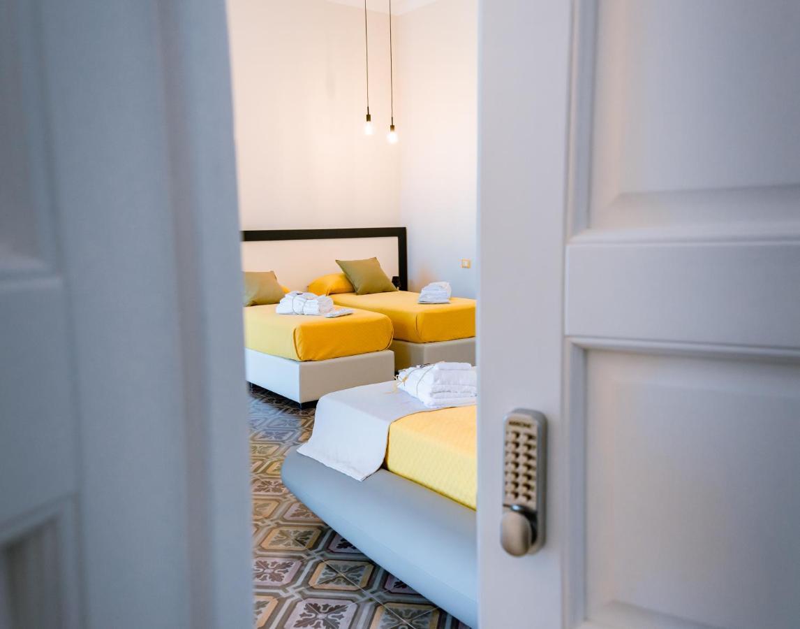 Dimora Cavour Bed and Breakfast Amantea Exteriör bild