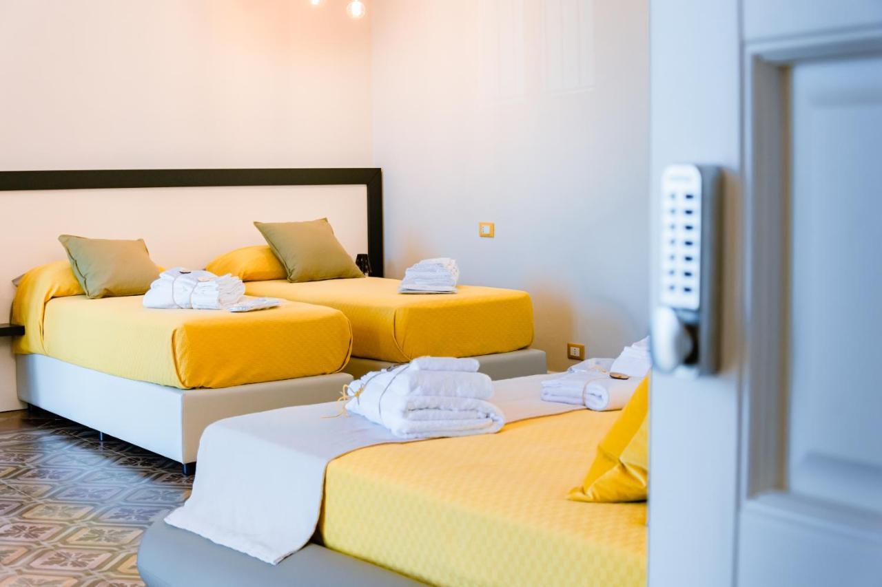 Dimora Cavour Bed and Breakfast Amantea Exteriör bild