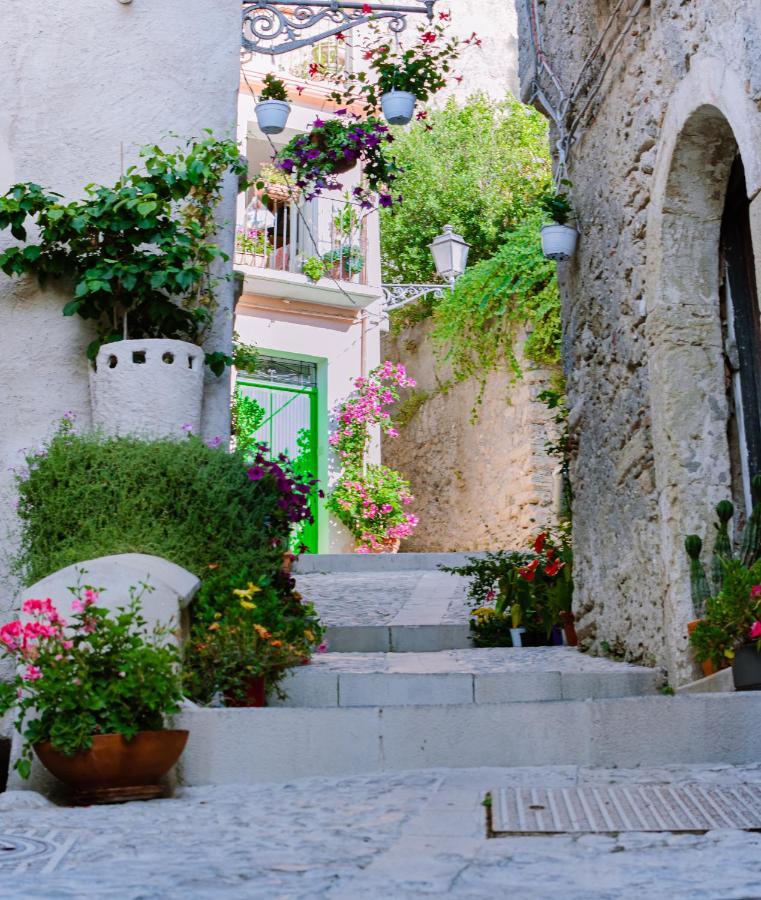 Dimora Cavour Bed and Breakfast Amantea Exteriör bild